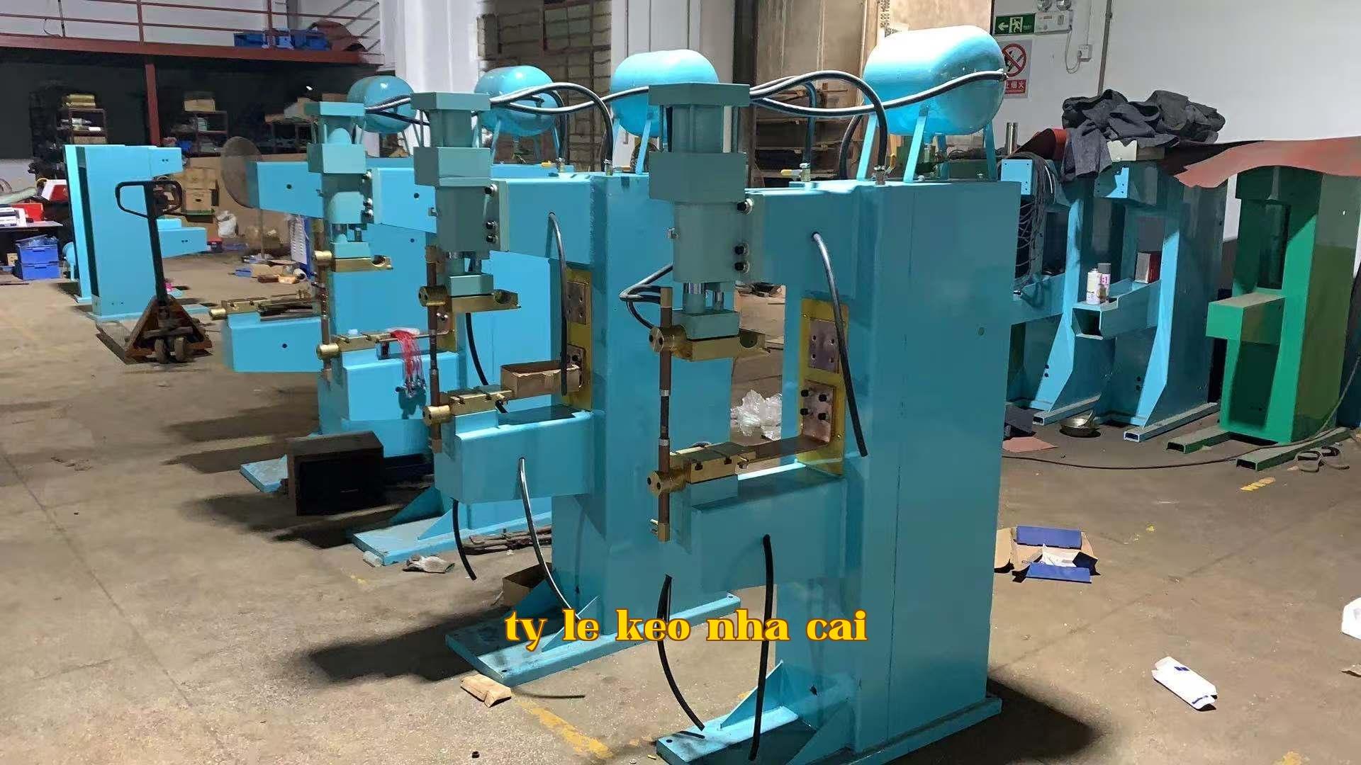Máy hàn điểm khí nén